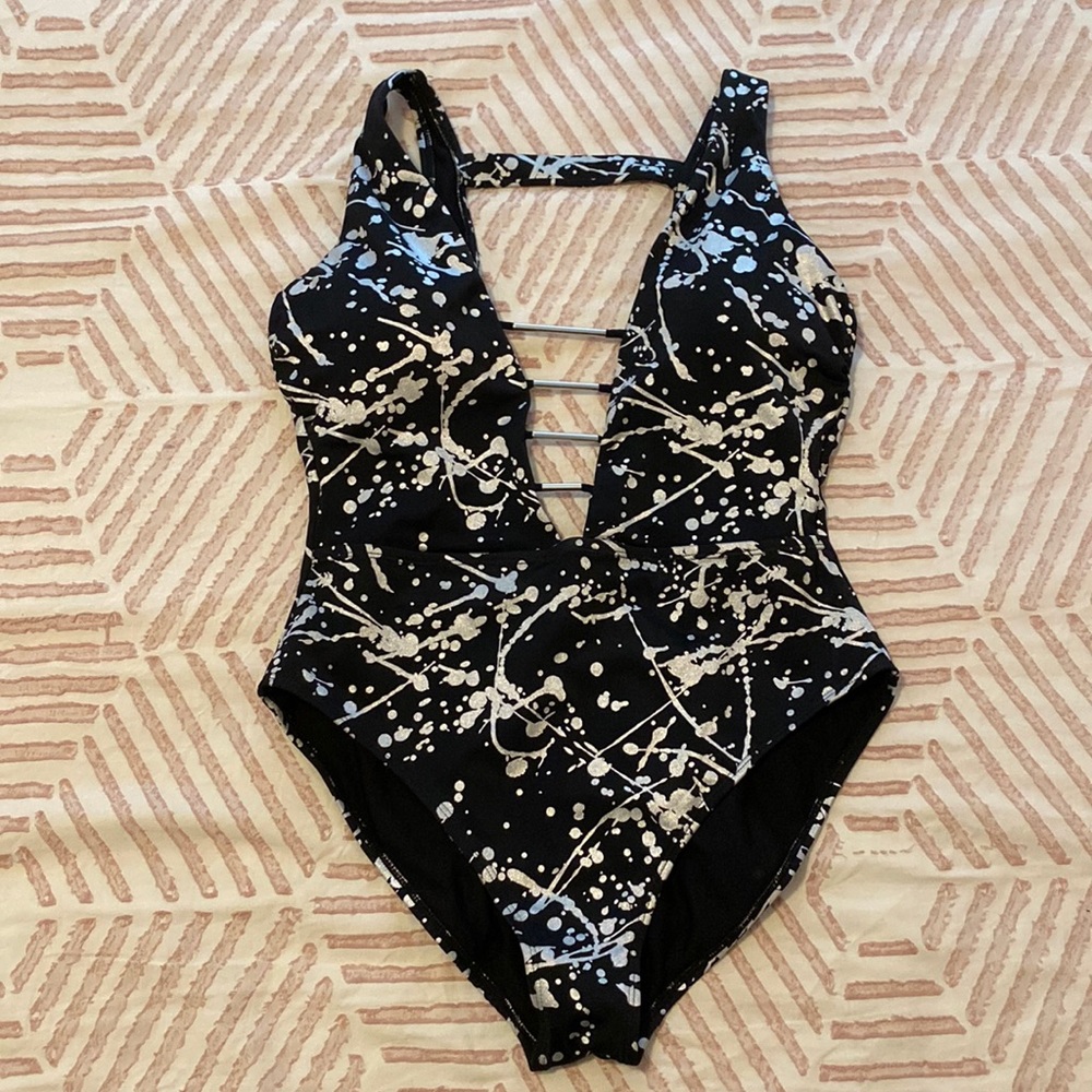 Swimsuits For All x Ashley Graham Tsunami One-Piece